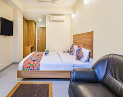 Khách sạn FabHotel Jansi Deluxe Gandhipuram (Coimbatore, Ấn Độ)