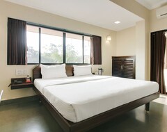 Hotel Hospice (Surat, India)