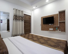 Khách sạn OYO 9732 Amar Motel (Chandigarh, Ấn Độ)