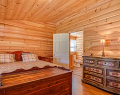 Casa/apartamento entero Piney Knob Cabin 15 Min To Lake Lure - 30 Min To Tiec - Hot Tub - Stocked Pond (Rutherfordton, EE. UU.)