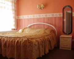 Guesthouse Mini-otel' Beleliubskogo (Borovichi, Russia)