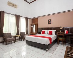 Hotel RedDoorz near Balai Kota Malang (Malang, Indonesien)
