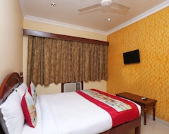 OYO 7786 Hotel Monsoon Palace (Guwahati, India)
