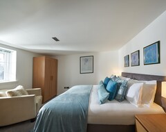 Koko talo/asunto Newly Renovated Luxury 18th C Coaching Inn - Sleeps 8+2 With 4 Ensuite (Thornhill, Iso-Britannia)