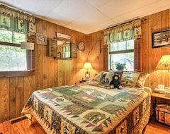 Koko talo/asunto New! Peaceful 2br Goshen Cabin W/great Deck! (Goshen, Amerikan Yhdysvallat)