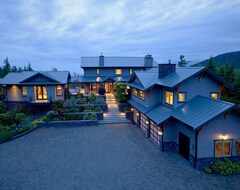 Toàn bộ căn nhà/căn hộ World Class Zen-like Private Estate With Endless Ocean Views (Bowen Island, Canada)