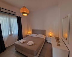 Cijela kuća/apartman Beautiful Ilios Apartment Near The Center Of Andros - 2 Minutes Walk (Andros, Grčka)