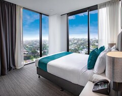 Hotel Essence Suites Taringa (Brisbane, Australia)