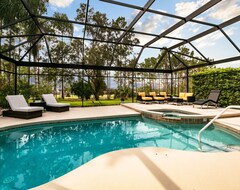 Koko talo/asunto New! Stunning Sunset Villa,spectacular Saltwater Pool & Spa. 3/4 Bed,2 Bath (Dows, Amerikan Yhdysvallat)