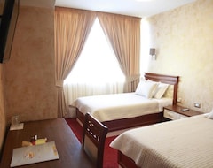 Hotel Rozafa (İşkodra, Arnavutluk)