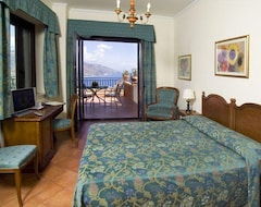 Khách sạn Hotel Sirius (Taormina, Ý)