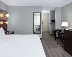 Hotel AmericInn by Wyndham Peoria (Peoria, USA)