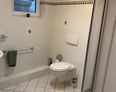 Tüm Ev/Apart Daire Souterrain 2x Room With Separate Entrance And Shower Bath (Neumünster, Almanya)