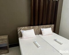 Hotelli San Beach Residency (Velankanni, Intia)