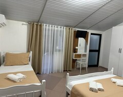 Hotel Vogue15 Rooms (Golem, Albanija)