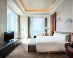 Hotel Hilton Yantai Golden Coast (Yantai, China)