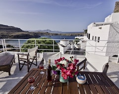 Hele huset/lejligheden In Lindos Centre Villa For 10 With Great Sea Views (Lindos, Grækenland)