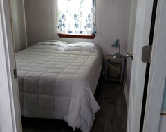 Casa/apartamento entero Quaint 2 Bedroom Cottage Minutes From The Strip, Pet Friendly (Geneva, EE. UU.)