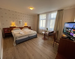 Hotel Kolossos Apartments Zum Sporthafen Neuss (Neuss, Alemania)