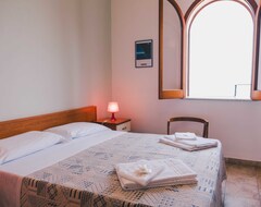 Hotel Capo Baia Verde (Capo d´Orlando, Italia)