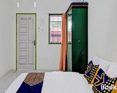 Otel Spot On 91950 Guest House Teknong Syariah (Bangkinang, Endonezya)