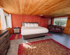 Cijela kuća/apartman Wild Re-treat Resort & Vineyard With A Spectacular View (Keremeos, Kanada)