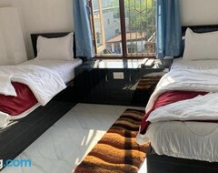 Otel Royalwood City Inn (Biratnagar, Nepal)