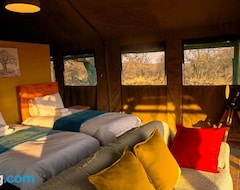 Leirintäalue ZuriCamp - Tent Zahir (Tsumeb, Namibia)