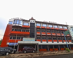 Otel Sumatera (Medan, Endonezya)