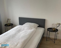 1 Bett Zimmer In Ehemaligen Hotel (Siegen, Almanya)
