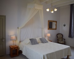 Cijela kuća/apartman Large Luxury Villa With Private Heated Pool, Jacuzzi & Sauna For Up To 25People (Ribagnac, Francuska)