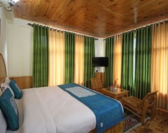 Hotel OYO 7538 Home Stay Rajput Royal Cottage (Kullu, India)