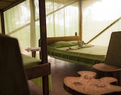 Hostel Isla Violín Eco-Lodge (Puerto Cortés, Kostarika)