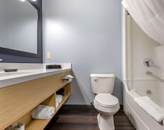 Hotelli Quality Inn & Suites (Oakville, Kanada)