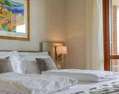 Hotelli Hotel Relais agli Olivi (Lazise sul Garda, Italia)