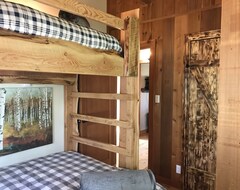 Entire House / Apartment Cozy Farm House Suite With Amazing River Access (Garson, Canada)