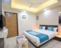 Khách sạn Sigma Inn by Sky Stays (Ahmedabad, Ấn Độ)