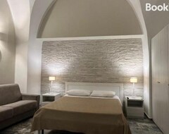 Bed & Breakfast Sg Luxury (Massafra, Ý)