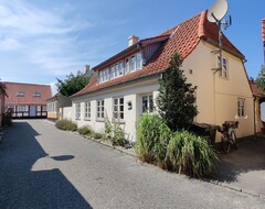 Cijela kuća/apartman Charming Sailorshouse With Courtyard And Beach House With View To The Ocean (Marstal, Danska)