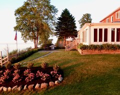 Entire House / Apartment Family Summers, Lake Front On Lake Erie (Addyston, USA)