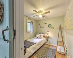 Casa/apartamento entero Cozy Getaway On Center Hill Lake W/ Treetop Decks (Smithville, EE. UU.)