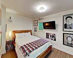 Koko talo/asunto New Listing! Easy Street Beach House On Alki 3 Bedroom Cottage (Seattle, Amerikan Yhdysvallat)