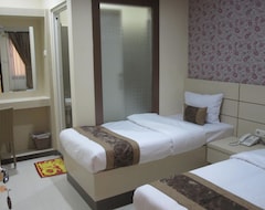 Hotel Lily Guest House (Malang, Indonesia)