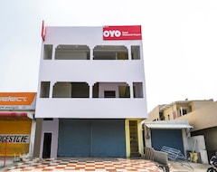 Khách sạn OYO 27936 Hotel Welcome Tirupati (Tirupati, Ấn Độ)