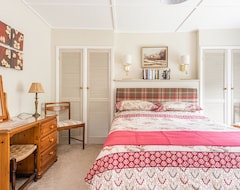 Hele huset/lejligheden Ferry Cottage - Three Bedroom Cottage, Sleeps 6 (Orford, Storbritannien)