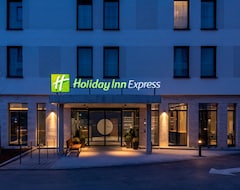 Hotelli Holiday Inn Express Munich North (München, Saksa)