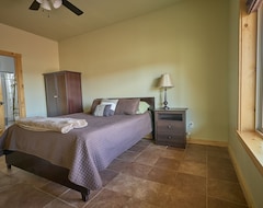 Hotel The Sunset Cabin - 2 Bedroom, 2 Bathroom, Full Kitchen, Living & W/d. Sleeps 6, (Kanab, Sjedinjene Američke Države)