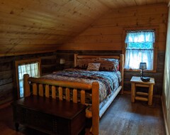 Toàn bộ căn nhà/căn hộ Nancy Kentucky 1800s Log Cabin (Nancy, Hoa Kỳ)