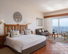 Khách sạn Albatroz Beach & Yacht Club (Santa Cruz, Bồ Đào Nha)