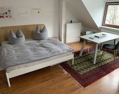 Casa/apartamento entero Quiet Apartment In The Rear Building In The Karl Heine Neighborhood (Leipzig, Alemania)